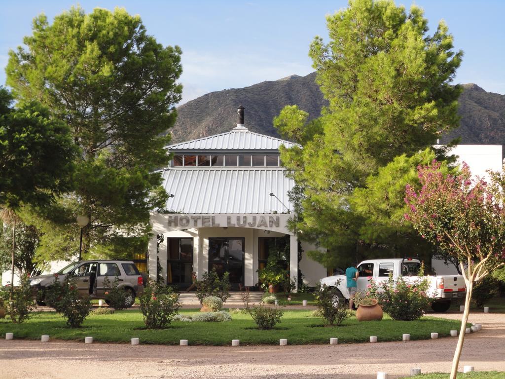 Hotel Lujan Лухан Экстерьер фото